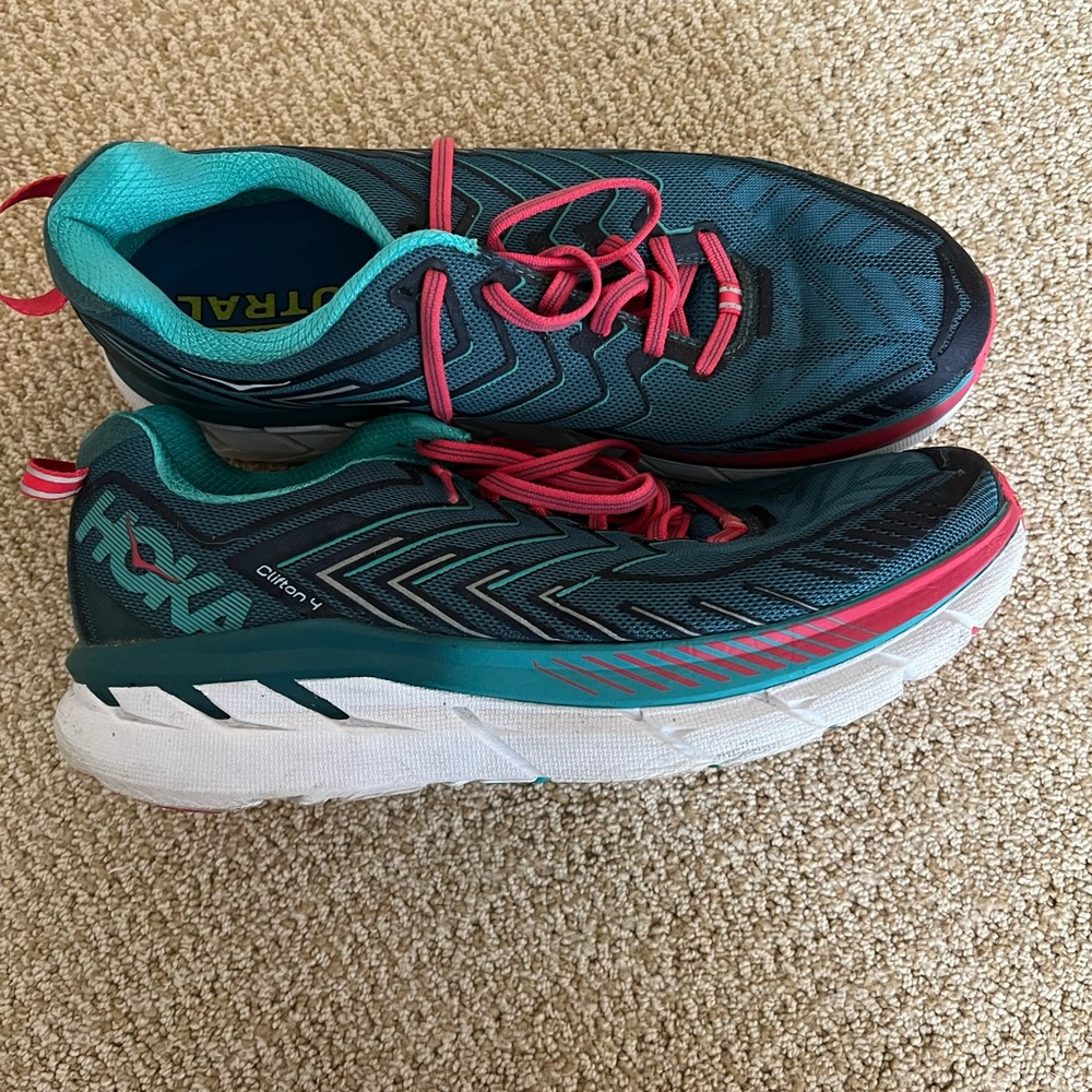 Hoka One One Neutral